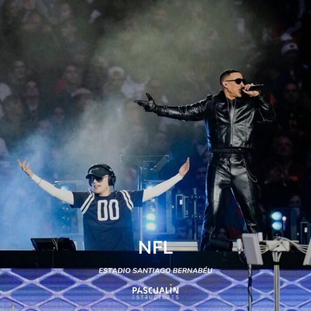 🏈 NFL – ESTADIO SANTIAGO BERNABÉU 🏈

Ayer fue un día histórico para la NFL, ya que se hizo el primer partido en el Estadio Santiago Bernabéu. Hicimos una contribución en el concierto de media parte, protagonizado por Bizarrap (@bizarrap) y Daddy Yankee (@daddyyankee)🔥

El proyecto consistió en la construcción de un DJ booth con soporte para pantallas e integración de elevadores de @psmotion_rentals ⬆️

✨ Un proyecto más que demuestra cómo la ingeniería y la creatividad pueden transformar un escenario en una experiencia inolvidable ✨

Gracias a @productionclub y @Mike808⚙️

Construcción escenográfica: Pascualin Estructures

📸: @aurioles.creative

CAT:

Ahir va ser un dia històric per a la NFL, ja que es va fer el primer partit a Espanya, concretament en l’Estadi Santiago Bernabéu. Vam fer una contribució en el concert de mitja part, protagonitzat per Bizarrap (@bizarrap) i Daddy Yankee (@daddyyankee)🔥

El projecte va consistir en la construcció d’un DJ booth amb suport per a pantalles i integració d’elevadors de @psmotion_rentals ⬆️

✨Un projecte més que demostra com l’enginyeria i la creativitat poden transformar un escenari en una experiència inoblidable ✨

Gràcies a @productionclub i @mike808 ⚙️

Construcció escenogràfica: Pascualin Estructures

📸: @aurioles.creative

#NFL #NFLespaña #NFLMadrid #daddyyankee #bizarrap #halftimeshow #sportevents #modular #stagedesign #stageautomation #stagetechnology #eventtech #liveentertainment #liveconcert #entertainmentengineering #stageengineering #stagemachinery
